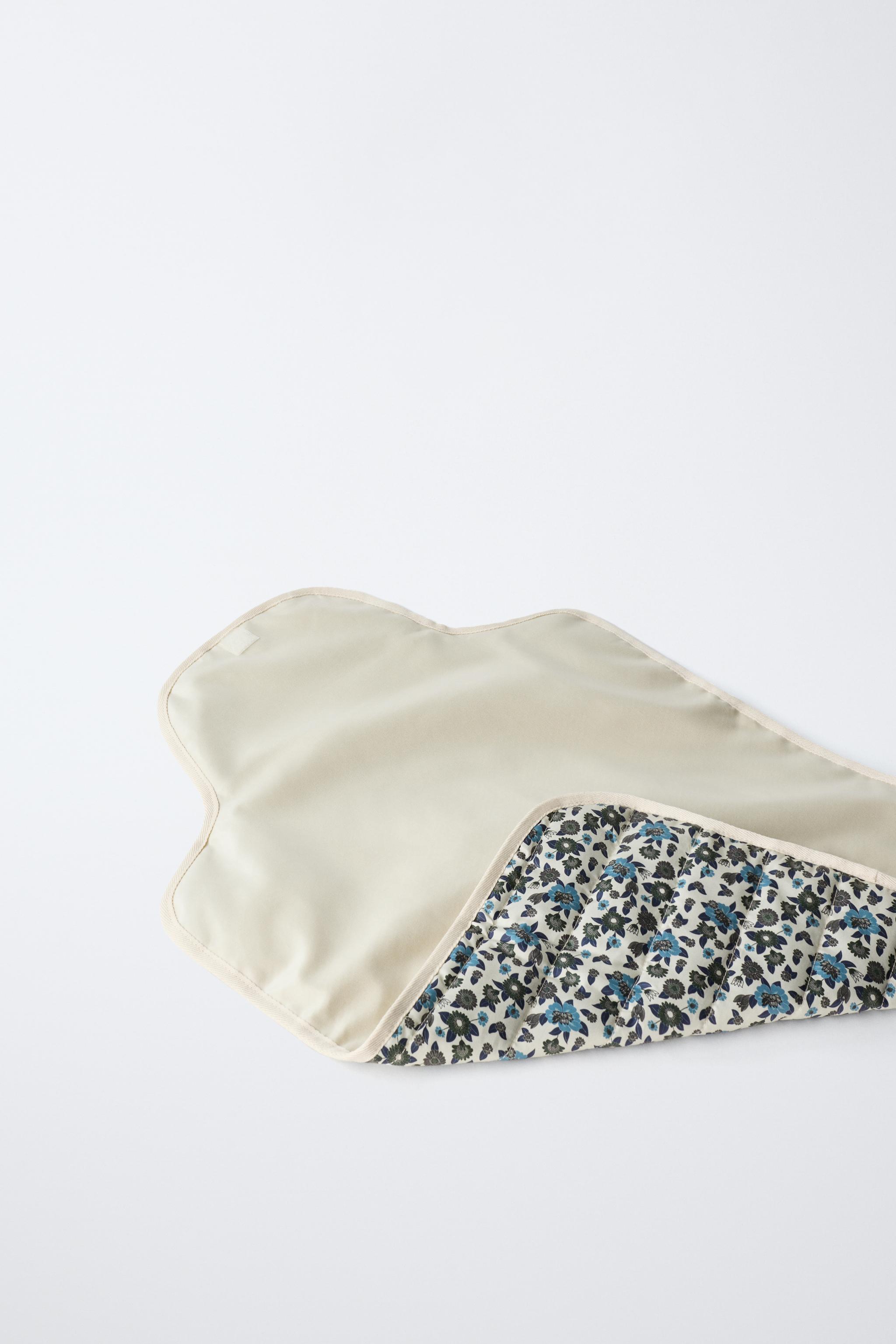 FLORAL CHANGING PAD